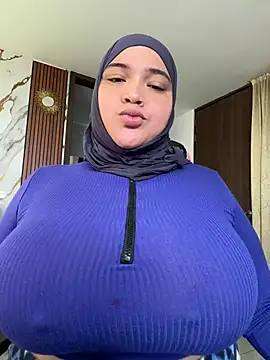 Snapshot of sweetmuslim01 chatting on June 16, 2026, 5:59 pm sweetmuslim01 online show from June 16, 2026, 5:59 pm