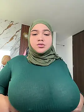 Snapshot of sweetmuslim01 chatting on July 14, 2026, 4:13 pm sweetmuslim01 online show from July 14, 2026, 4:13 pm