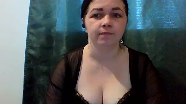 Vitalina282128 online show from May 18, 2026, 9:15 am