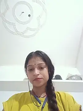 Mohnicute online show from July 9, 2026, 5:28 pm