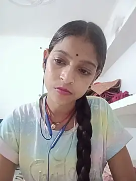 Mohnicute online show from July 16, 2026, 6:47 pm
