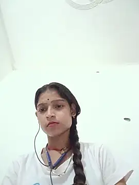 Mohnicute online show from July 20, 2026, 6:54 pm