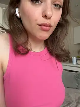 yoyogirlx online show from June 25, 2026, 1:49 am