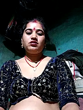 Hot kamla online show from April 29, 2026, 11:22 pm