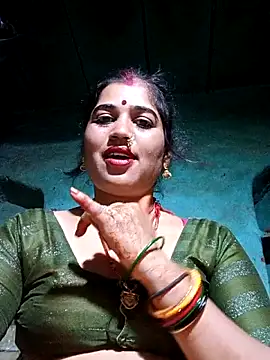 Hot kamla online show from May 11, 2026, 10:40 pm