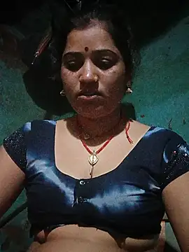 Hot kamla online show from June 10, 2026, 10:41 pm