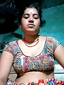 Hot kamla online show from June 28, 2026, 9:32 pm