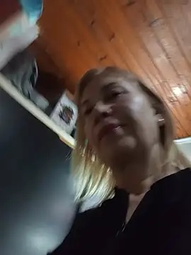 SexyMilf1211 online show from June 25, 2026, 2:10 pm