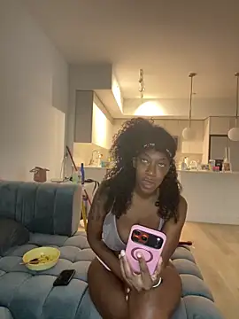 Drekacakez online show from May 14, 2026, 2:02 pm