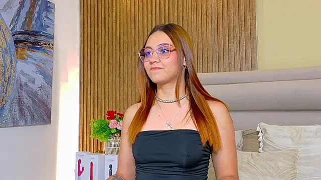 LondraBlush online show from July 2, 2026, 1:06 pm