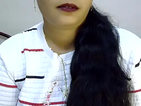 Snapshot of Muskan_Jha chatting on July 5, 2026, 1:34 am Muskan Jha online show from July 5, 2026, 1:34 am
