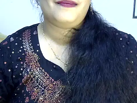 Snapshot of Muskan_Jha chatting on July 7, 2026, 12:53 pm Muskan Jha online show from July 7, 2026, 12:53 pm