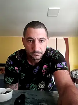 Exuuuuu1 online show from July 25, 2026, 6:00 am