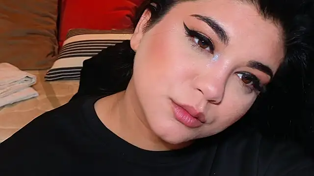 SpicyCarlaXX online show from May 6, 2026, 7:52 pm