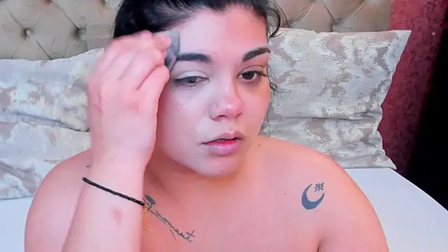 SpicyCarlaXX online show from May 15, 2026, 1:07 pm