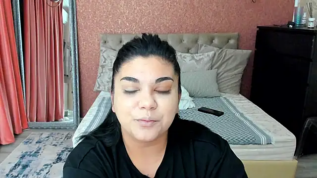 SpicyCarlaXX online show from May 19, 2026, 8:15 pm