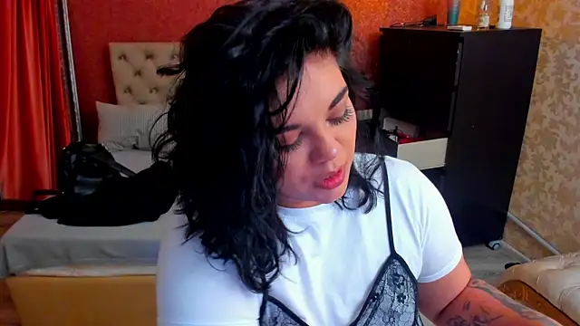 SpicyCarlaXX online show from June 4, 2026, 8:26 pm