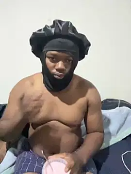 mrcougarfucker online show from June 2, 2026, 9:39 pm