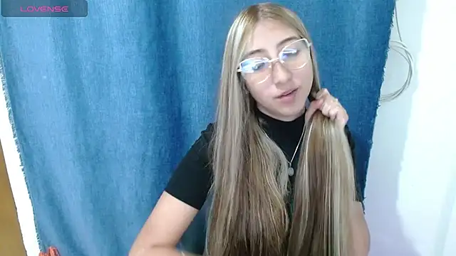 Nanylux online show from July 25, 2026, 5:38 am