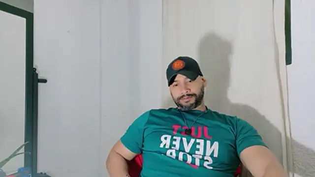 musclehetero online show from June 28, 2026, 9:15 am