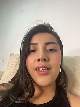 Sammyy torres online show from June 19, 2026, 4:06 am