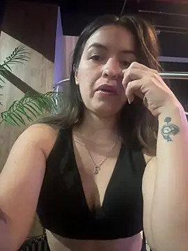 Little  Danni1 online show from April 29, 2026, 12:27 am