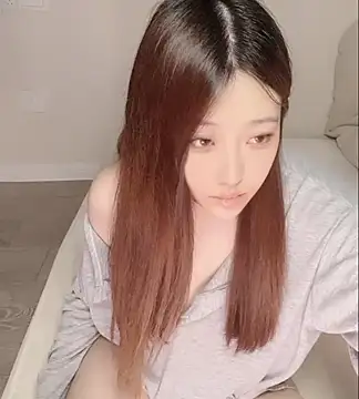 clara-cc online show from June 18, 2026, 1:48 pm