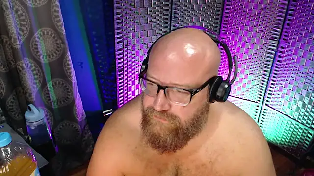 BigBearforCuddles online show from June 21, 2026, 1:30 am