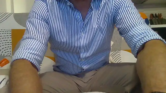 Eroshotlicker online show from July 6, 2026, 9:50 pm