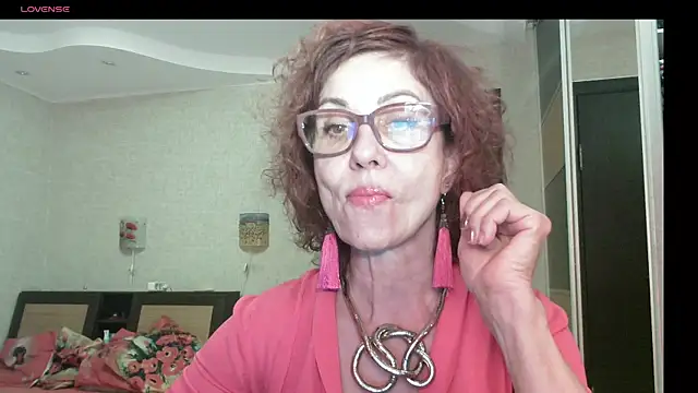 Kelly Flurr online show from July 17, 2026, 6:35 pm