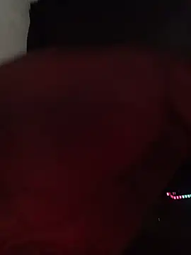 theyllorwillian online show from May 15, 2026, 11:23 pm