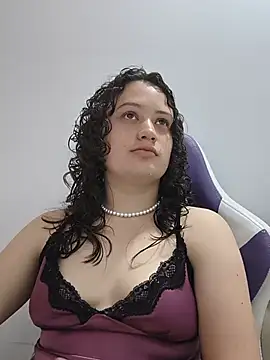 Alana 444 online show from June 26, 2026, 3:00 am