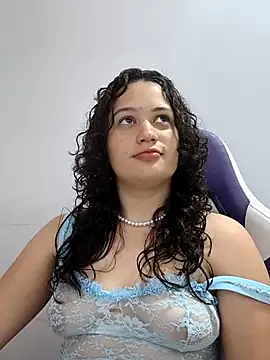 Alana 444 online show from August 5, 2026, 2:58 am