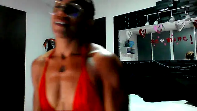 sexymusclegoddess online show from July 25, 2026, 1:04 am