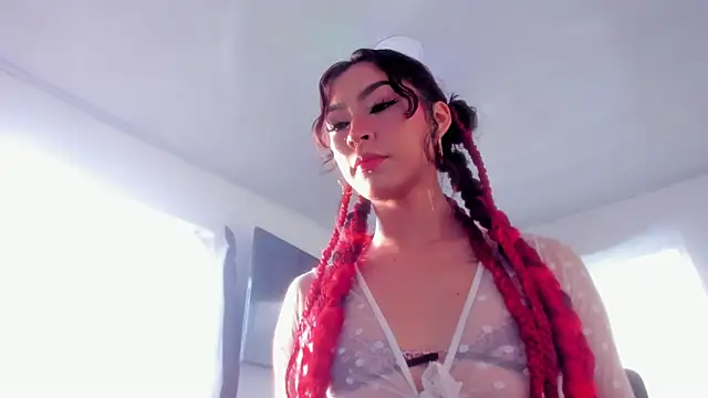 Snapshot of Ounla_Sweet chatting on May 11, 2026, 10:18 pm Ounla Sweet online show from May 11, 2026, 10:18 pm