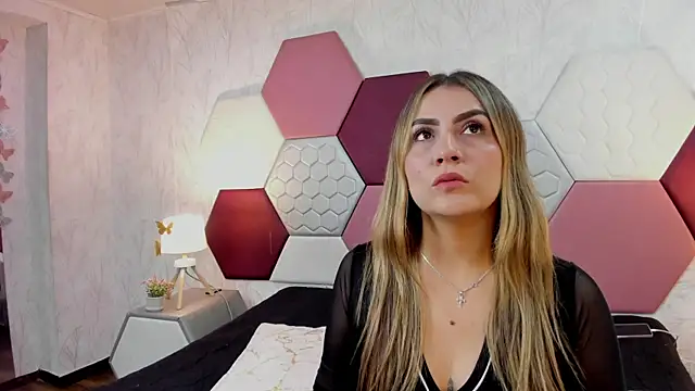 AriaRous online show from July 12, 2026, 2:30 pm