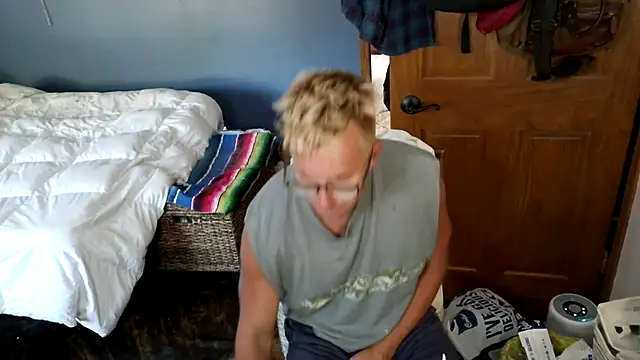 SpunRedneck online show from July 7, 2026, 11:42 pm