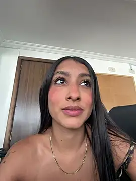 lya  brown online show from July 8, 2026, 1:37 pm