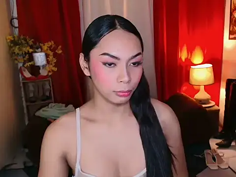 Snapshot of kylieEmparado chatting on July 6, 2026, 11:07 am kylieEmparado online show from July 6, 2026, 11:07 am