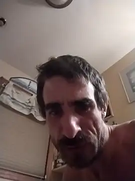 bigjohnson2914 online show from June 25, 2026, 5:12 am