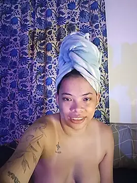 Cinpussie89 online show from August 4, 2026, 1:03 pm