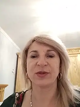 AhlyssaLove1155 online show from June 17, 2026, 7:37 pm