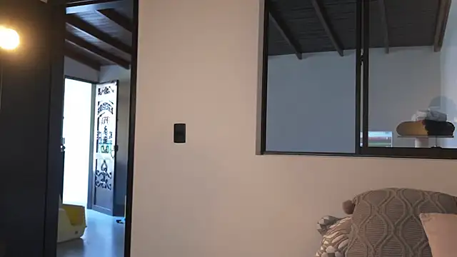 Snapshot of Estefania_Velez chatting on June 23, 2026, 8:51 pm Estefania Velez online show from June 23, 2026, 8:51 pm