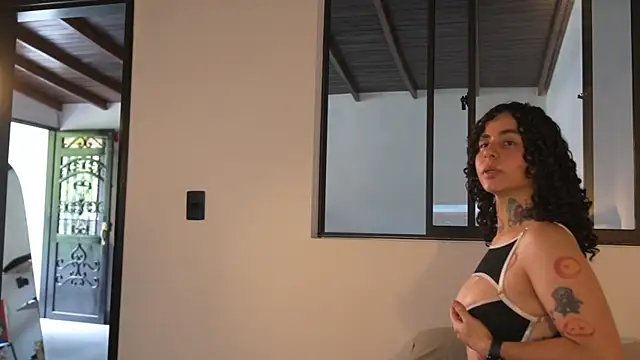 Snapshot of Estefania_Velez chatting on July 10, 2026, 8:22 pm Estefania Velez online show from July 10, 2026, 8:22 pm