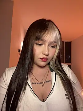 Snapshot of Daniela_ruizz chatting on June 27, 2026, 2:49 am Daniela ruizz online show from June 27, 2026, 2:49 am