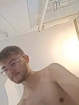 Max69690 online show from July 6, 2026, 6:54 am
