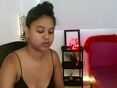 Shawnycarson online show from July 18, 2026, 6:23 pm