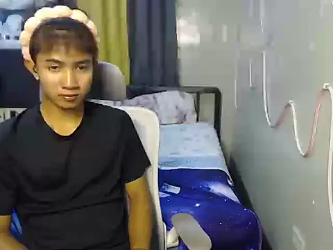 Ur hottestjonny online show from June 16, 2026, 11:46 am