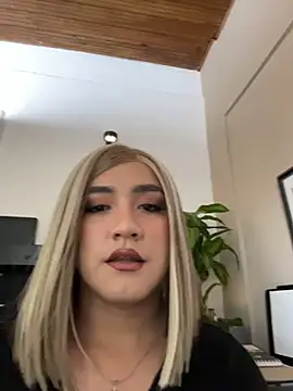 TaylorSweetI online show from June 7, 2026, 3:05 pm