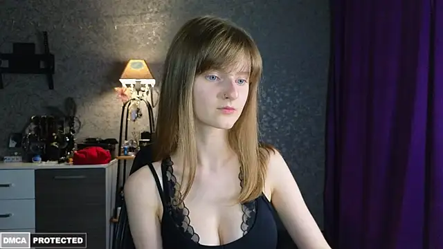 Miss Alisa  online show from June 25, 2026, 7:51 pm